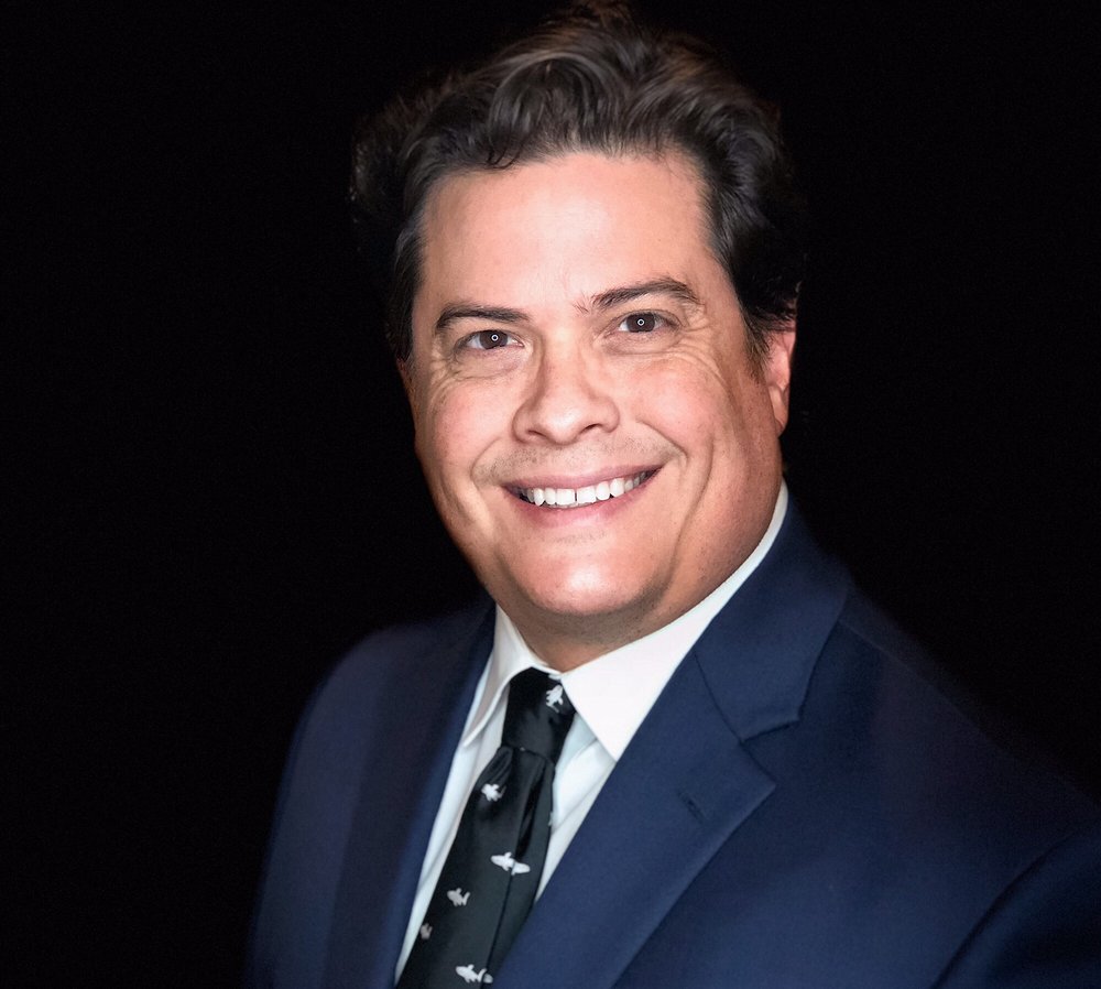 Alex R. Hernandez Jr