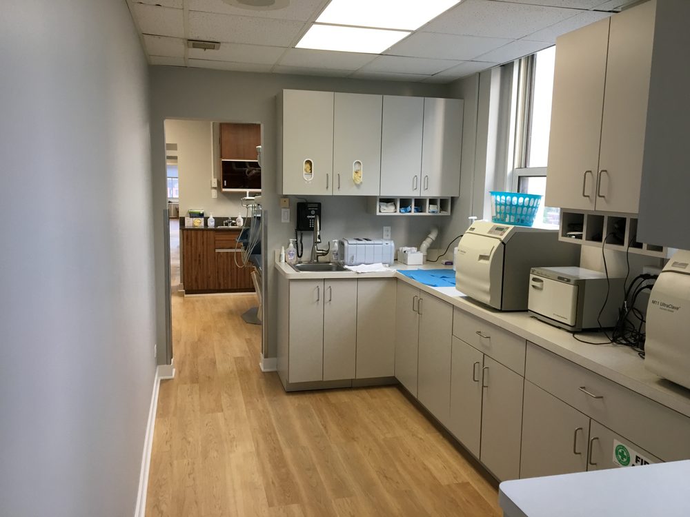 Louis Kaufman, DDS-Smile Design Studio of Hyde Park